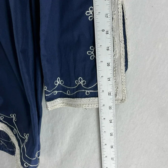 Adrienne Vittadini Dress Tunic M Blue Embroidered V Neck Flare Hem Unlined Boho - Picture 3 of 13